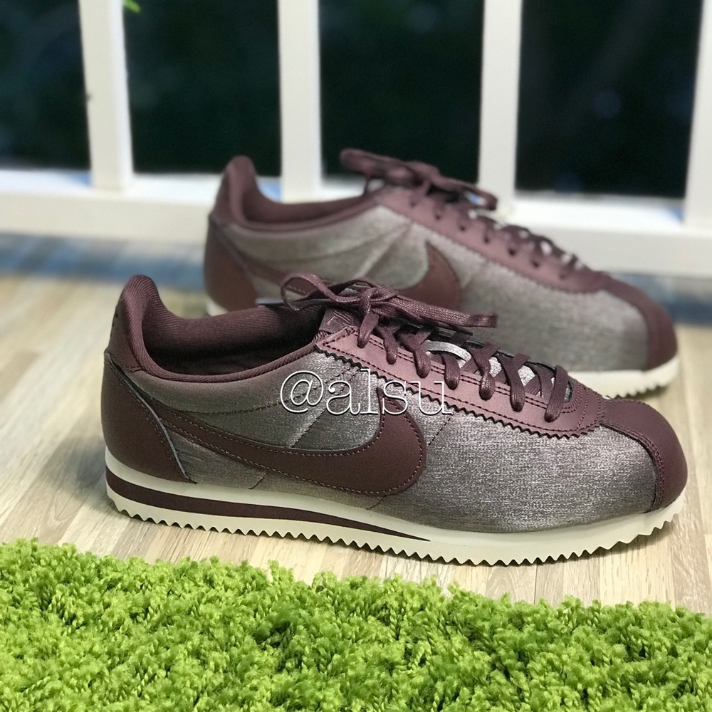 NWT Nike Classic Cortez Maroon WMNS - Picture 3 of 8